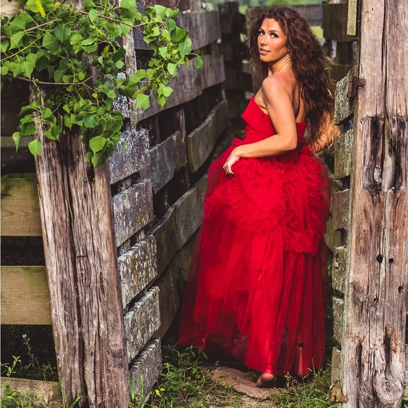 Meet your Posher, Maggie - Picture 9 of 14